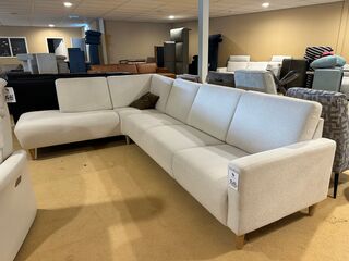 Hoekbank met open eiland, creme/wit